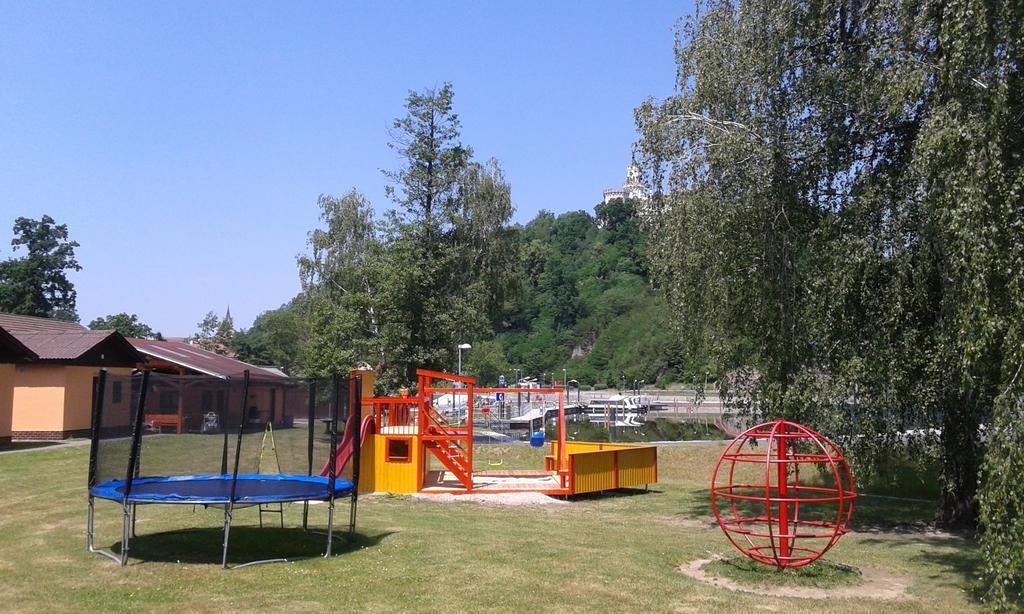Sportcentrum Dvorak Hluboká nad Vltavou Exterior foto