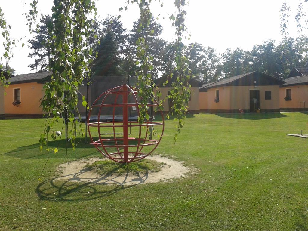 Sportcentrum Dvorak Hluboká nad Vltavou Exterior foto